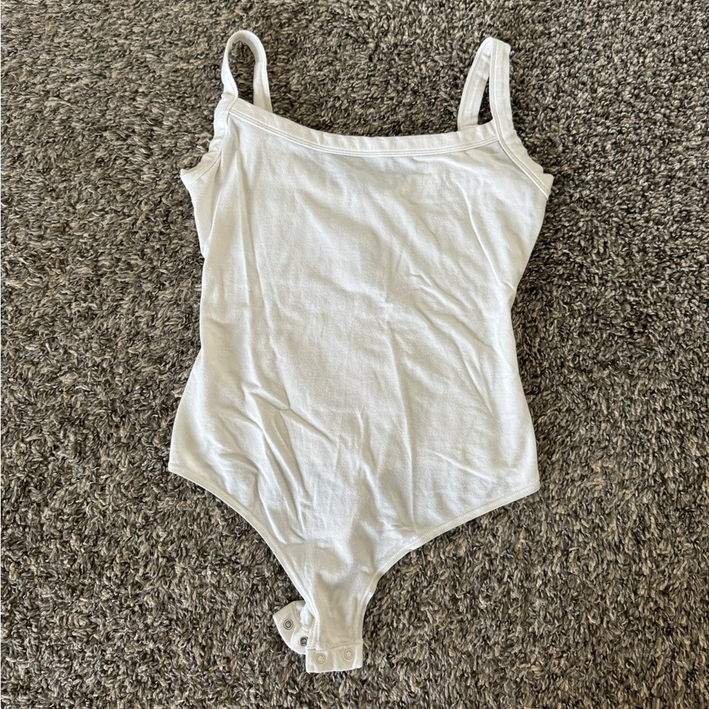 SKIMS Scoop Neck Bodysuit - Marble